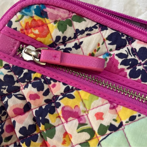 Vera Bradley Iconic Rfid Little Crossbody Wildflower - Picture 6 of 11